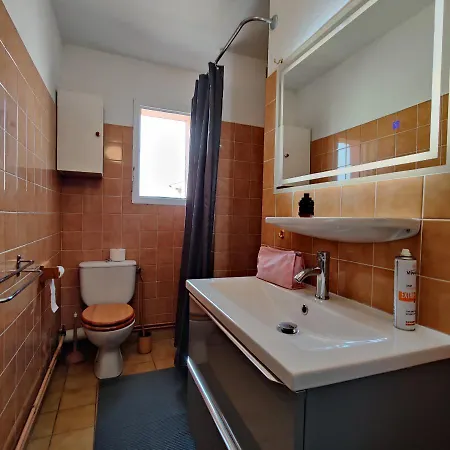Cosy Proche Port, Plages Et Montagnes. Apartment *